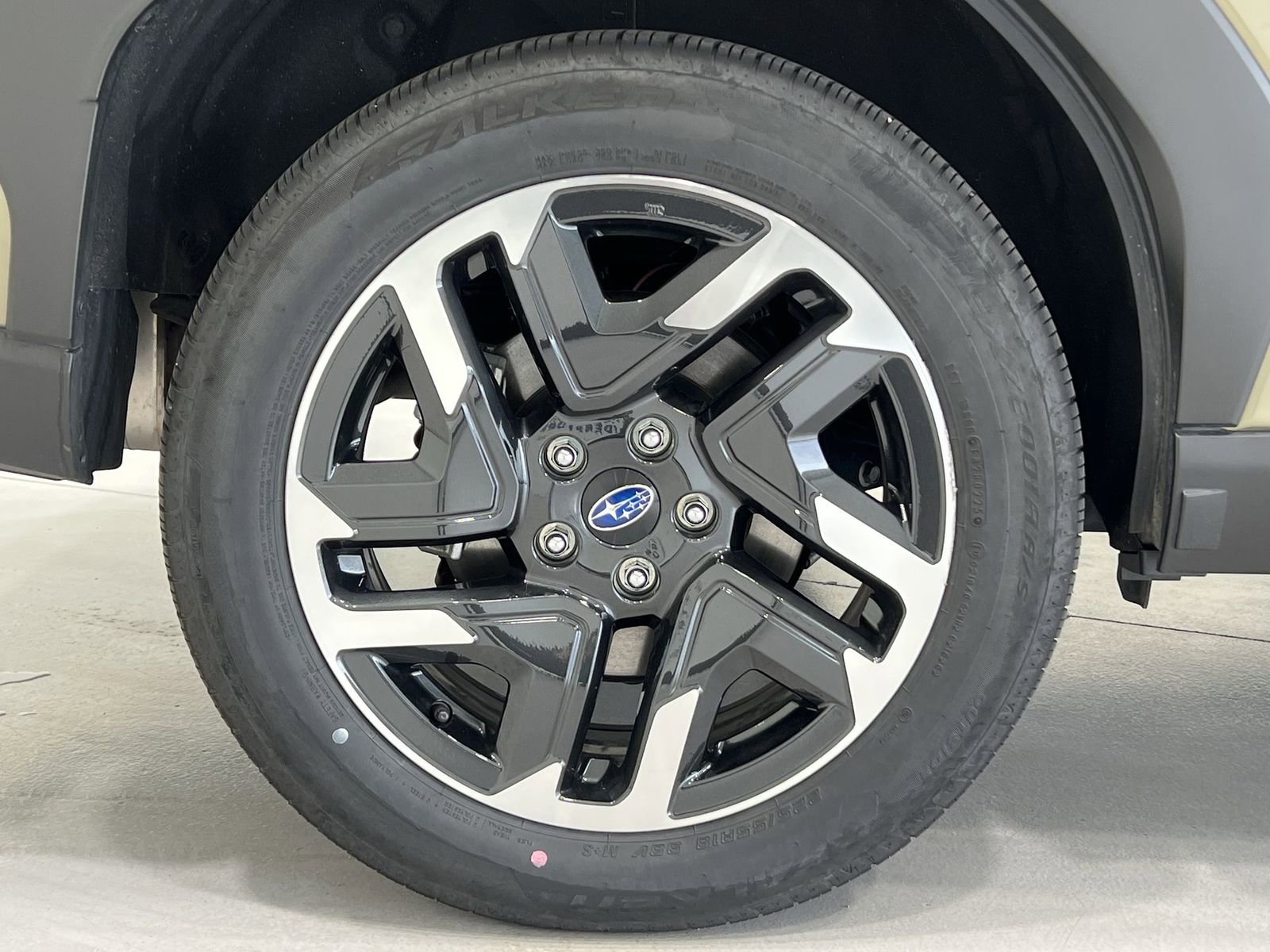 Certified 2025 Subaru Forester Limited image 10