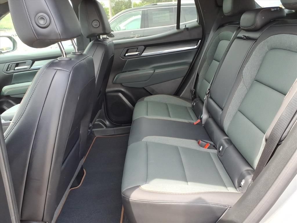 New 2026 GMC Terrain AT4 AWD/4WD image 13