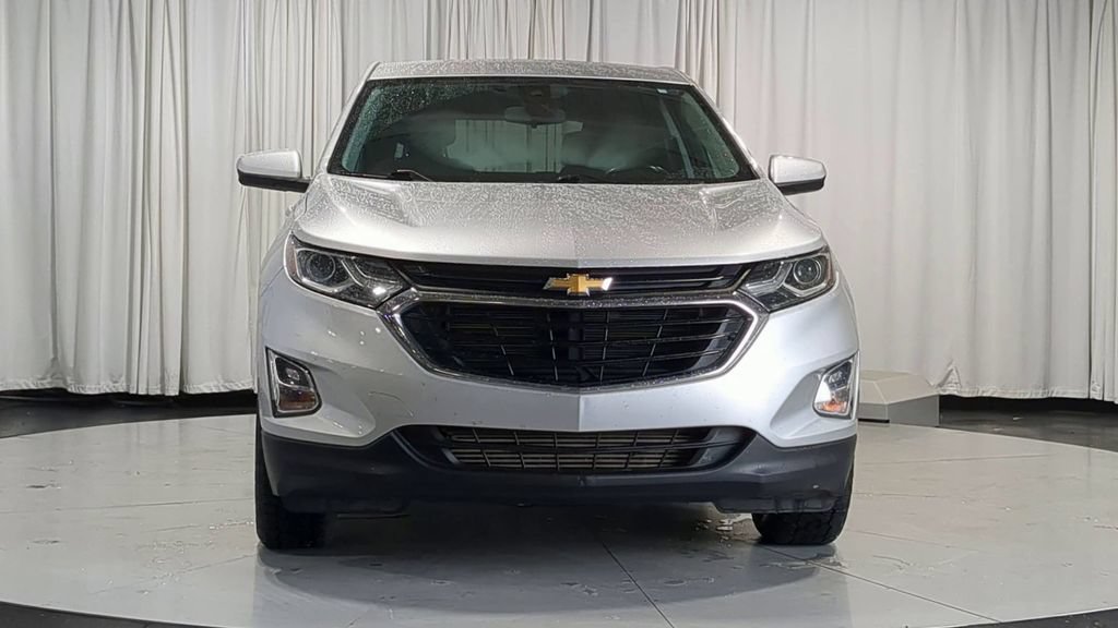 Used 2019 Chevrolet Equinox LT w/ Driver Convenience Package AWD/4WD image 3