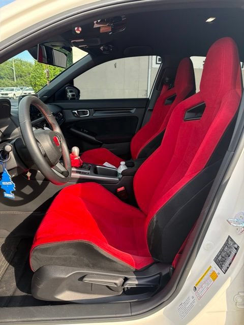Used 2025 Honda Civic Type R image 9