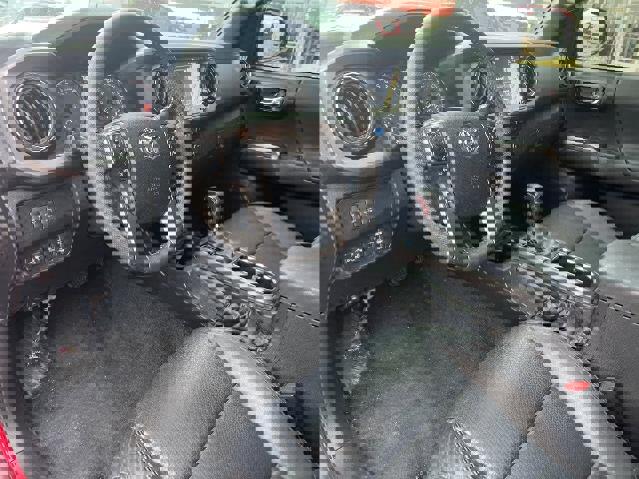 Used 2022 Toyota Tacoma TRD Sport w/ TRD Premium Sport Package image 12