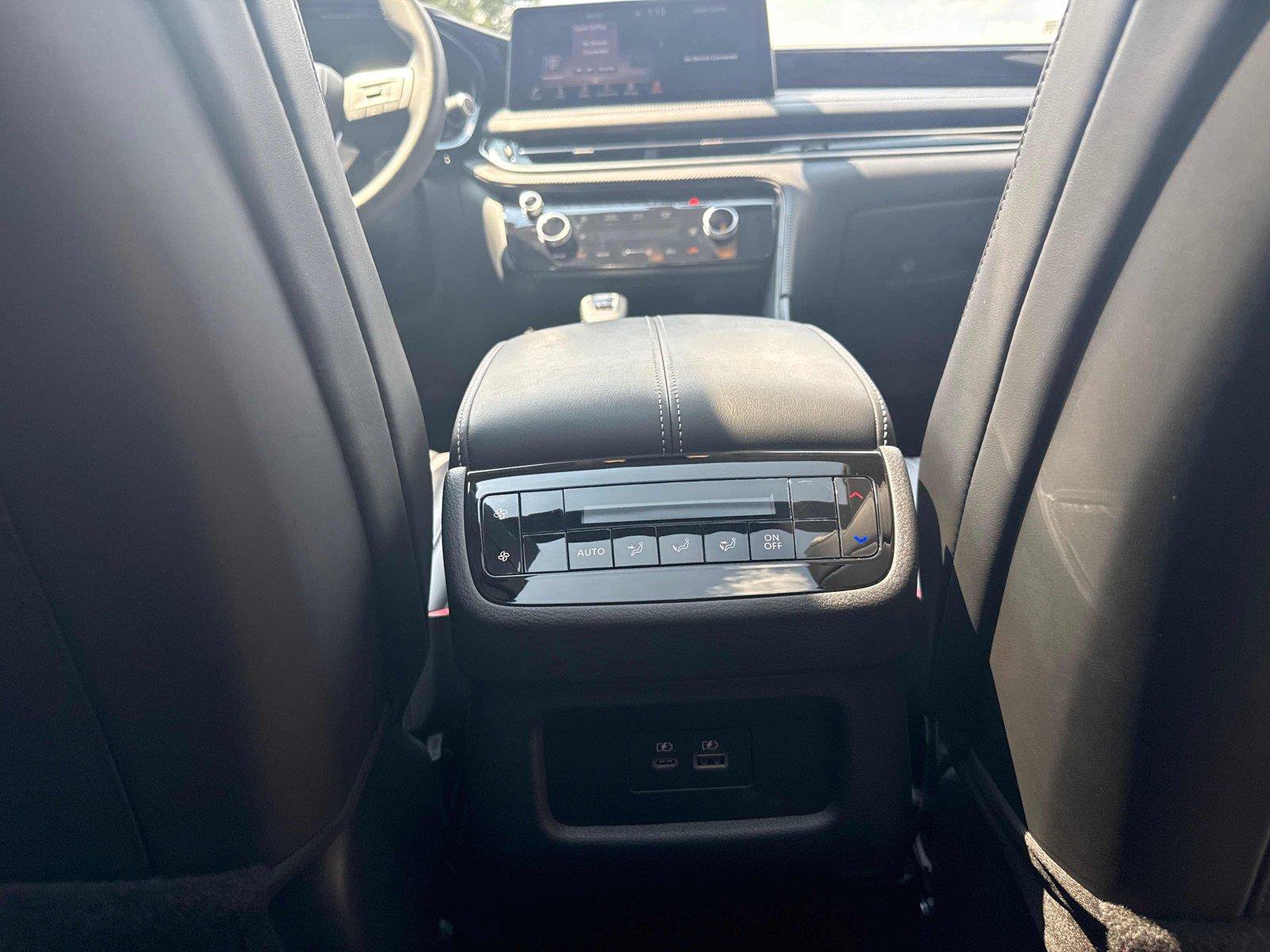 Used 2025 INFINITI QX60 Pure FWD image 25