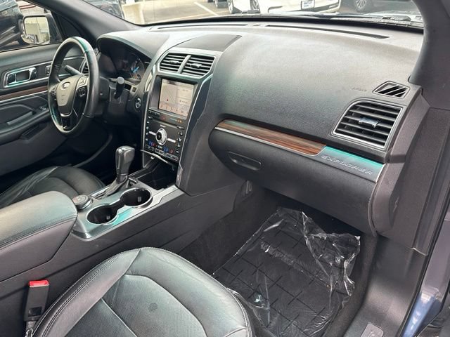 Certified 2019 Ford Explorer Limited w/ Class III Trailer Tow Package AWD/4WD image 9