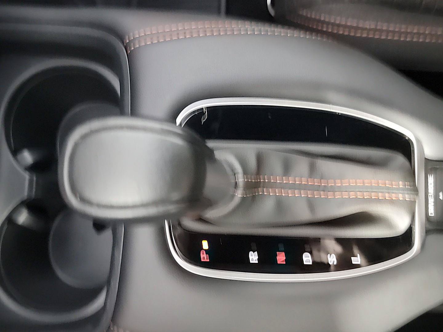Certified 2025 Honda HR-V Sport image 31