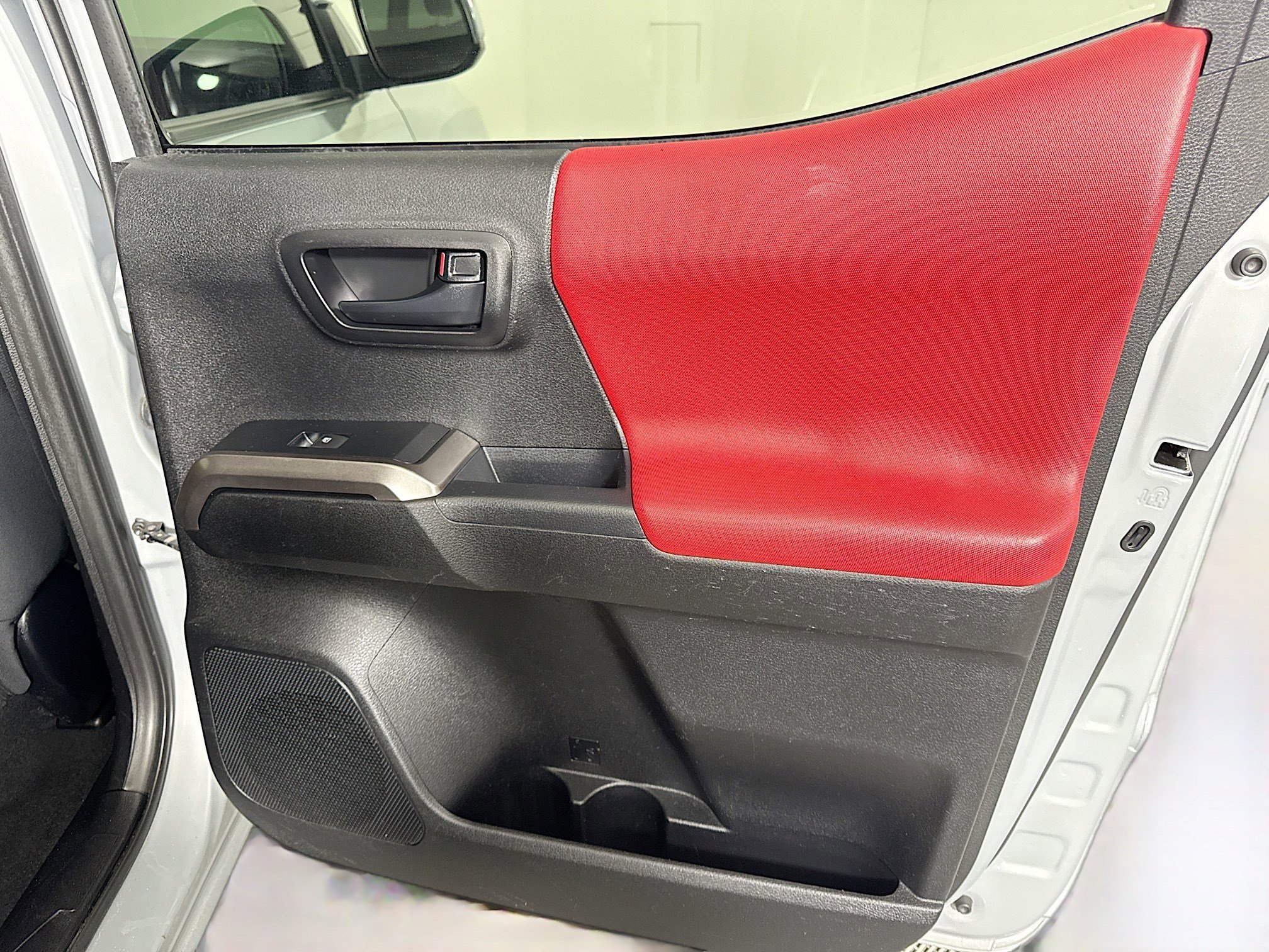 Used 2021 Toyota Tacoma SR5 image 27