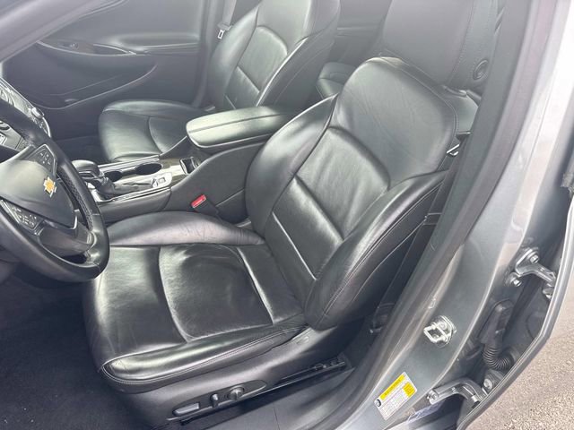 Used 2024 Chevrolet Malibu LT image 25