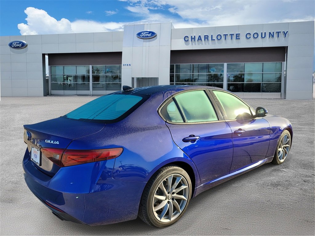 Used 2023 Alfa Romeo Giulia Sprint image 4