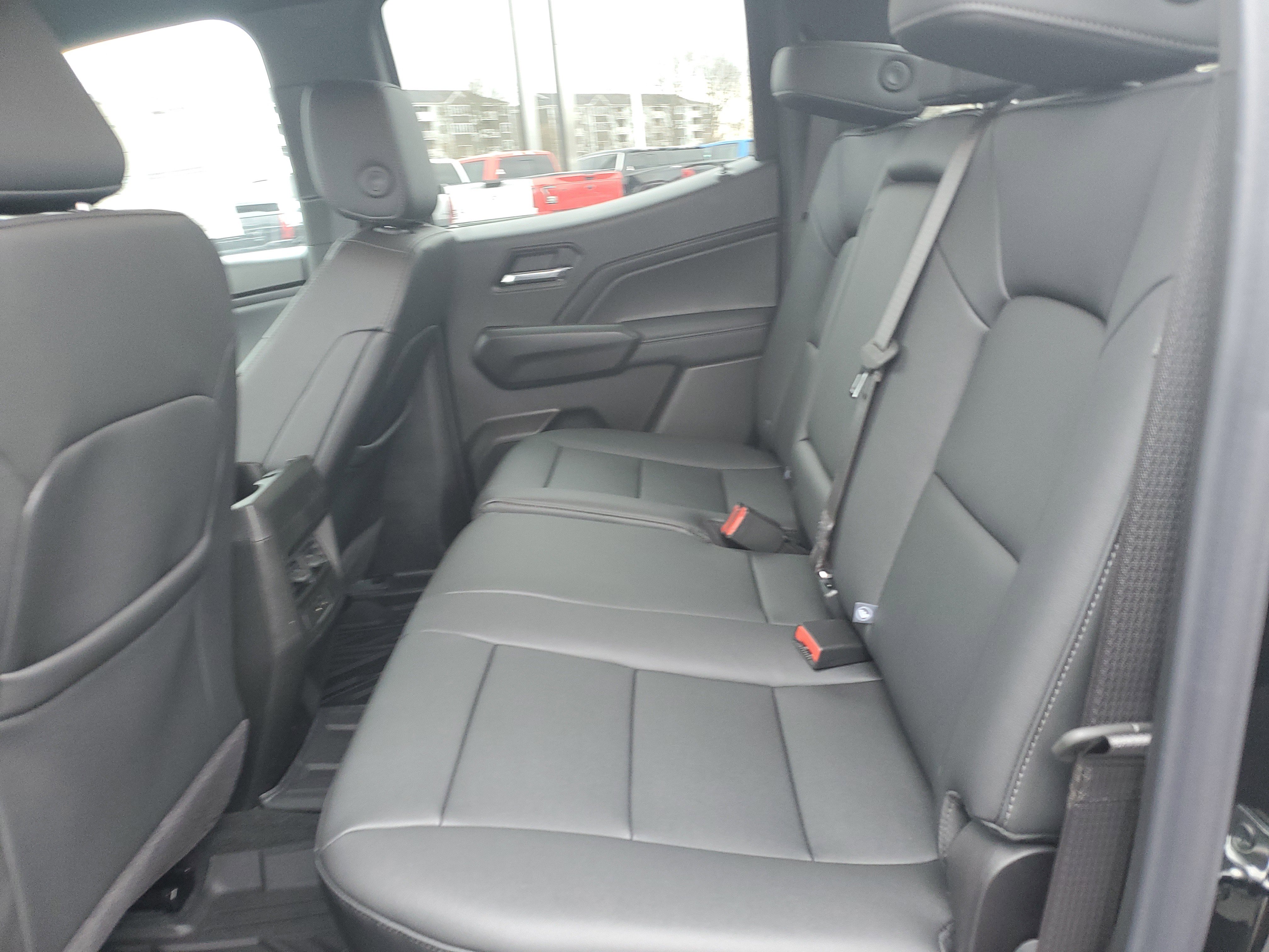 New 2026 GMC Canyon Elevation w/ Convenience Package image 26