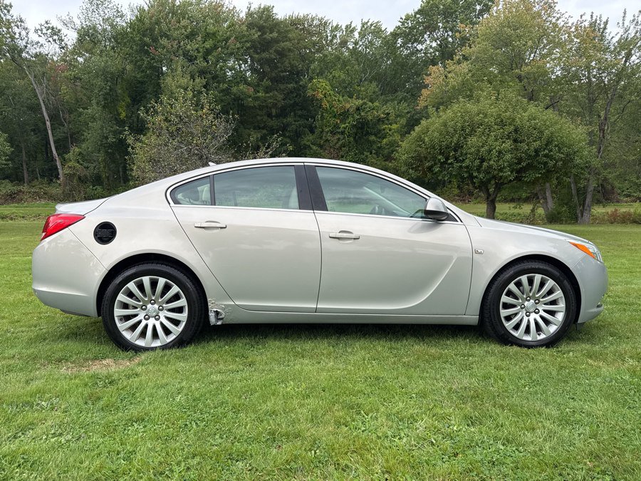 Used 2011 Buick Regal CXL FWD image 29