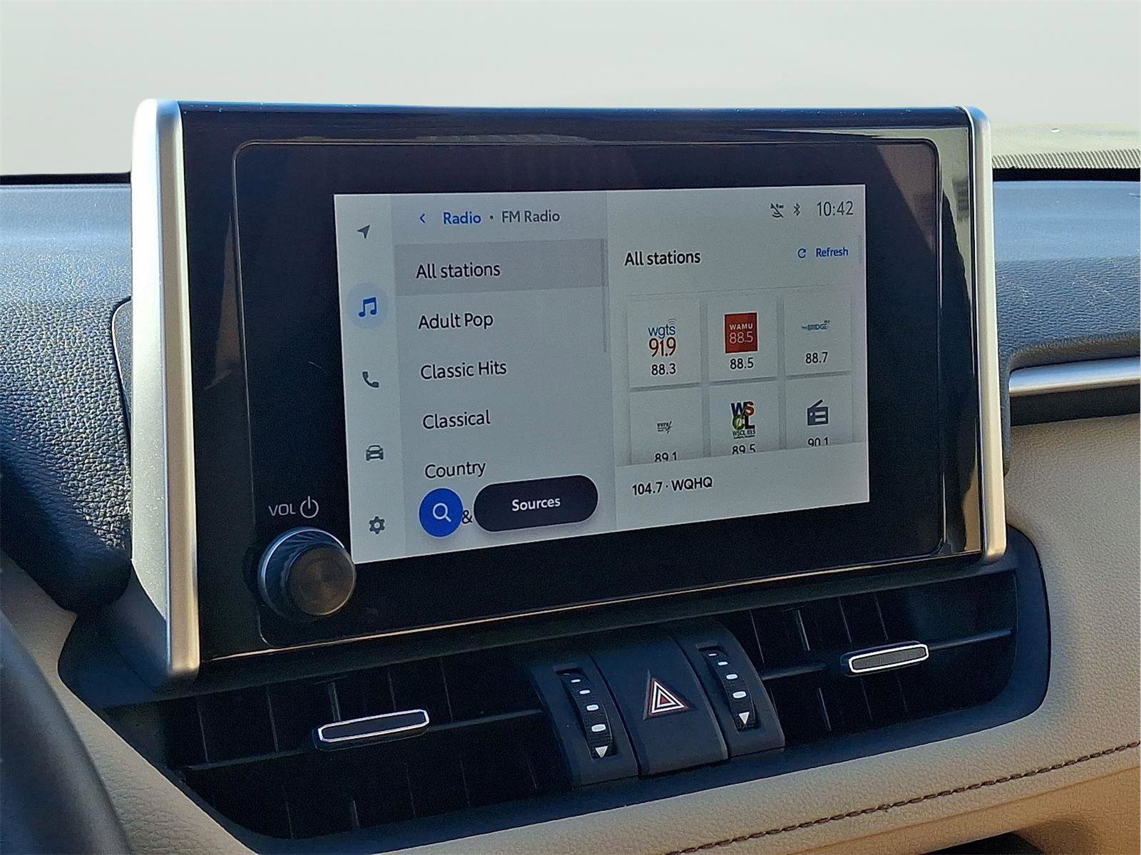 Used 2024 Toyota RAV4 XLE Premium image 44