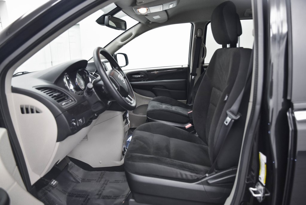 Used 2019 Dodge Grand Caravan SE image 11