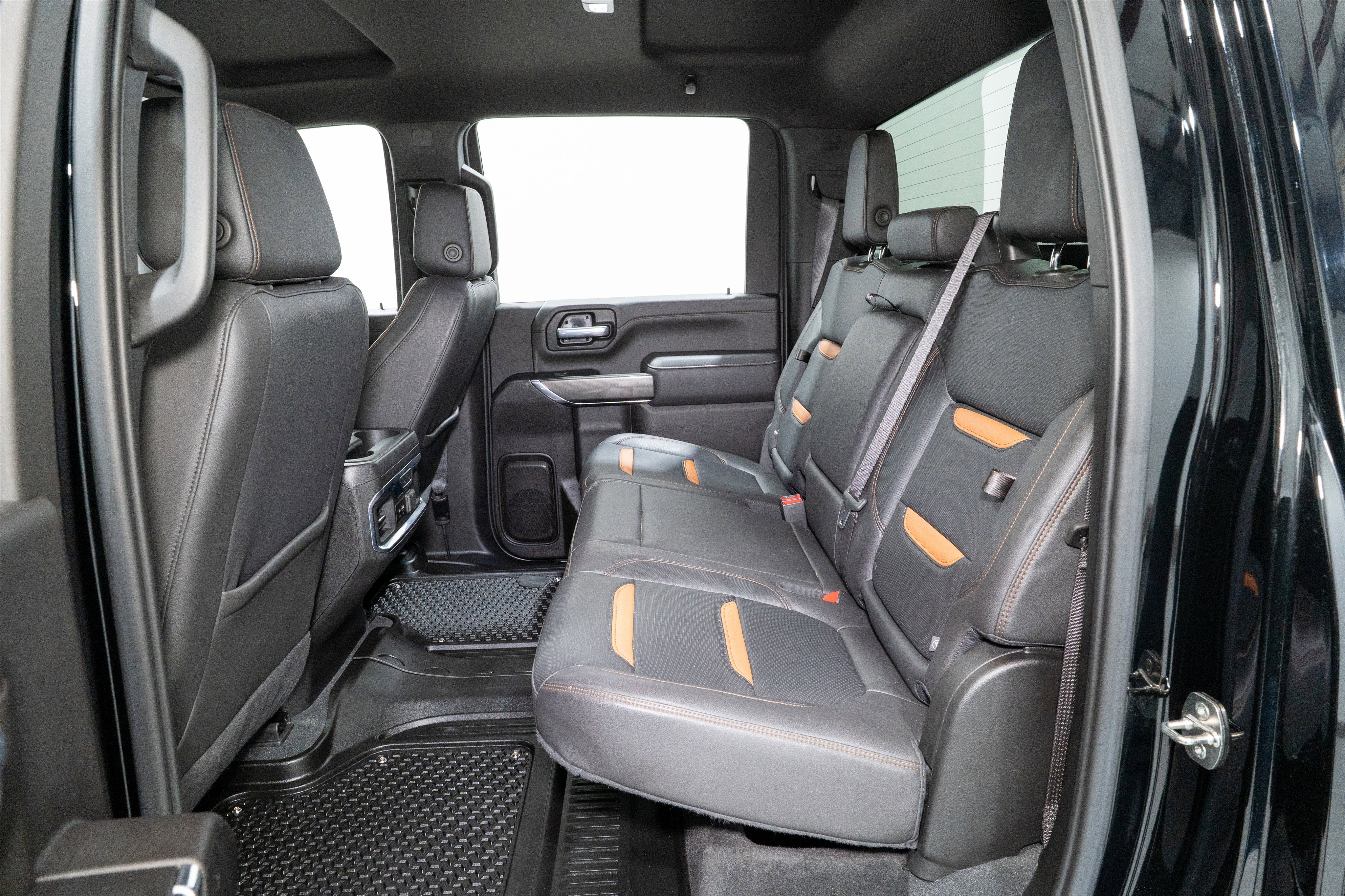 Used 2023 GMC Sierra 2500 AT4 image 33