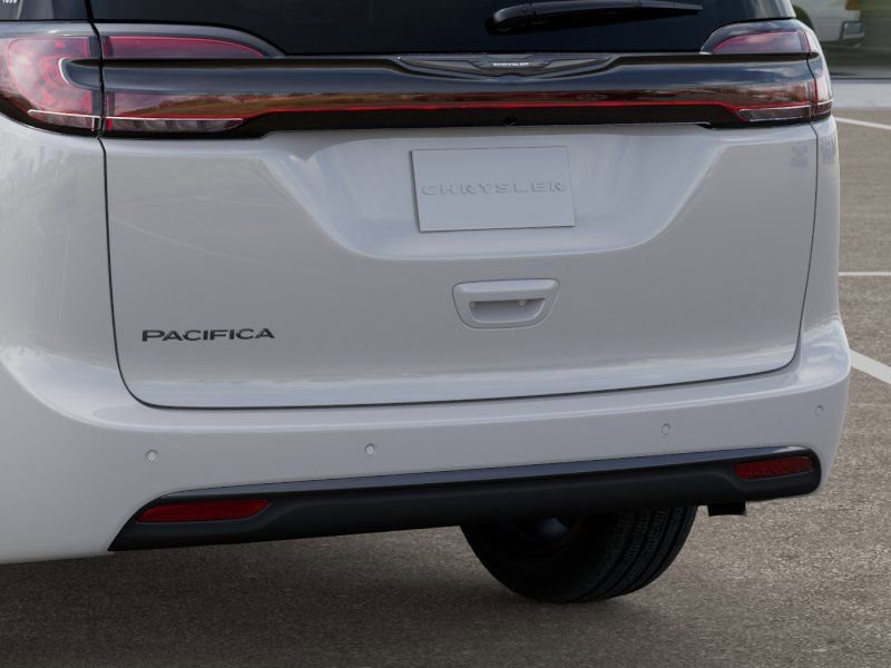 New 2026 Chrysler Pacifica Select FWD image 13