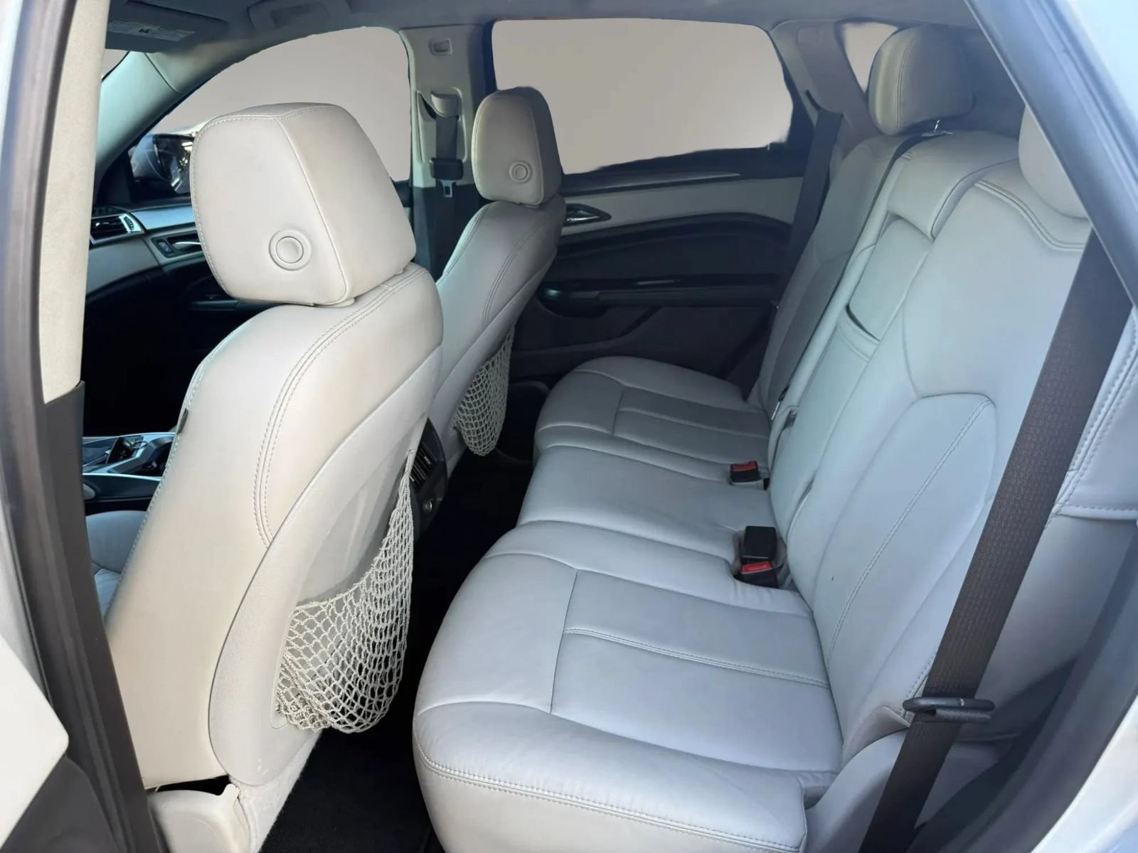 Used 2015 Cadillac SRX FWD image 16
