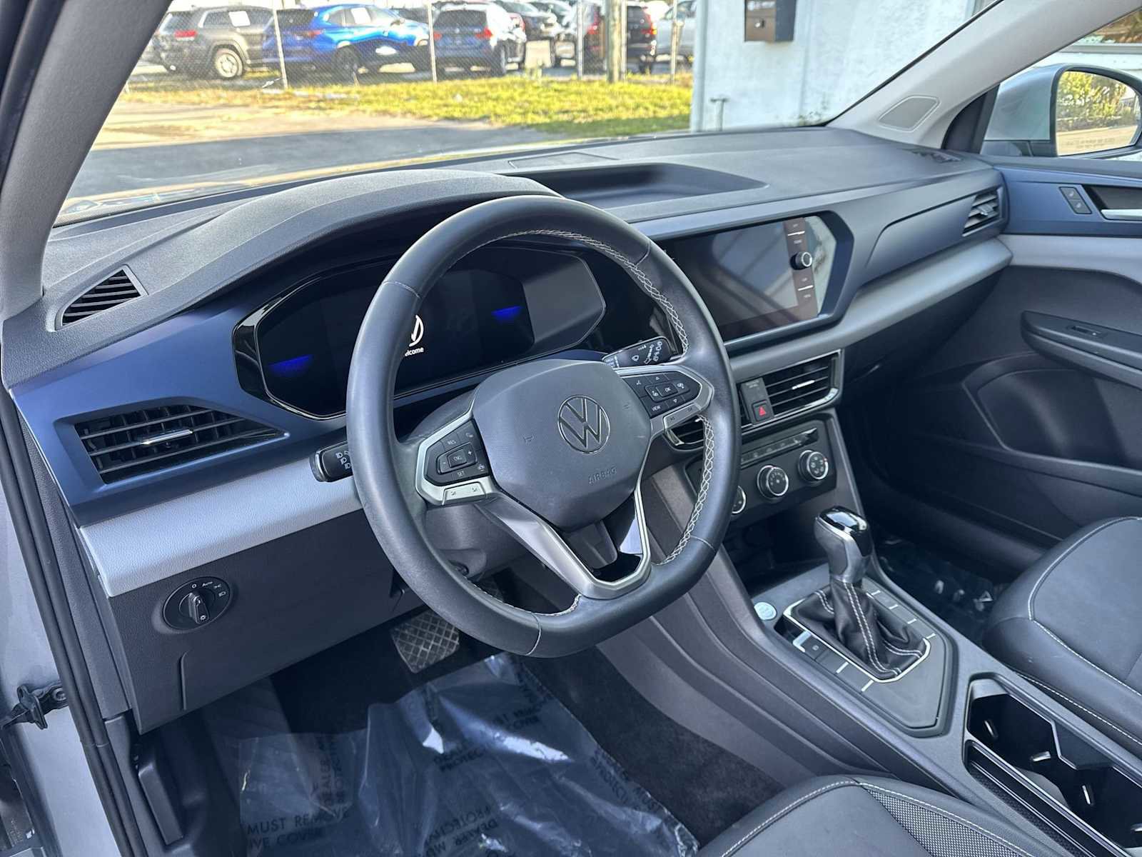 Used 2022 Volkswagen Taos SE video 2