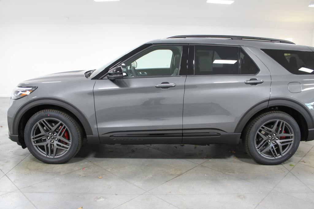 New 2026 Ford Explorer ST w/ Sun And Sound Package image 5
