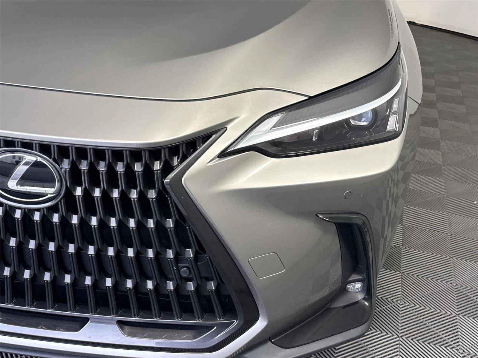 Used 2023 Lexus NX 350 AWD image 9
