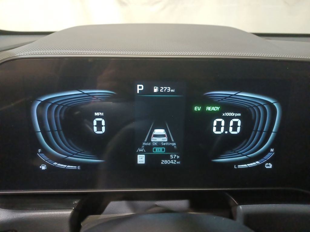 Used 2024 Kia Niro EX Touring image 10