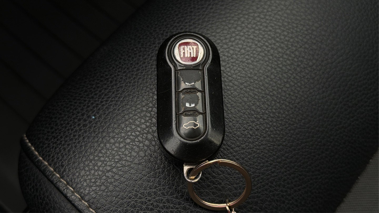 Used 2015 FIAT 500 Turbo w/ Beats Audio Package image 32