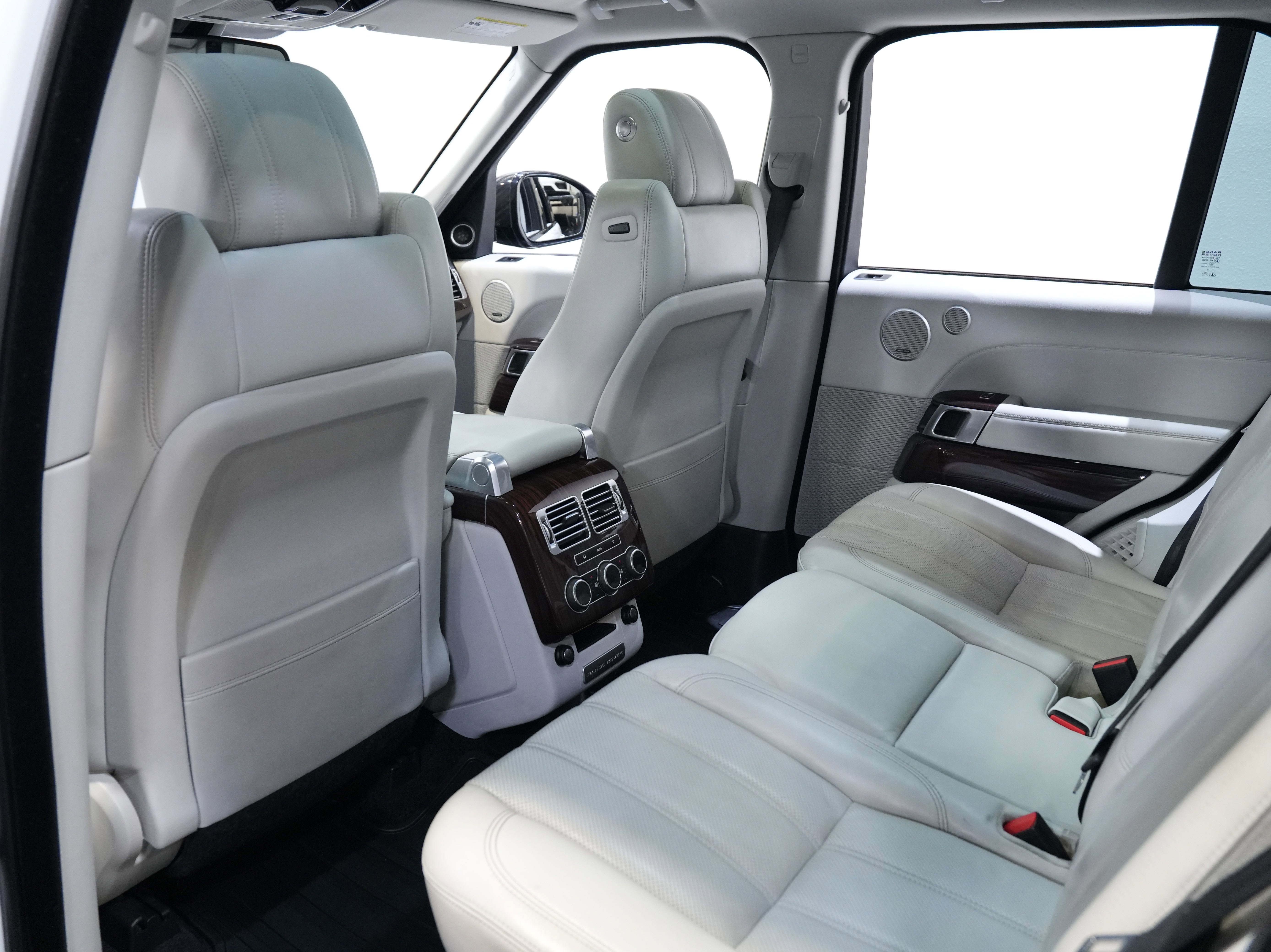 Used 2014 Land Rover Range Rover Supercharged AWD/4WD image 45