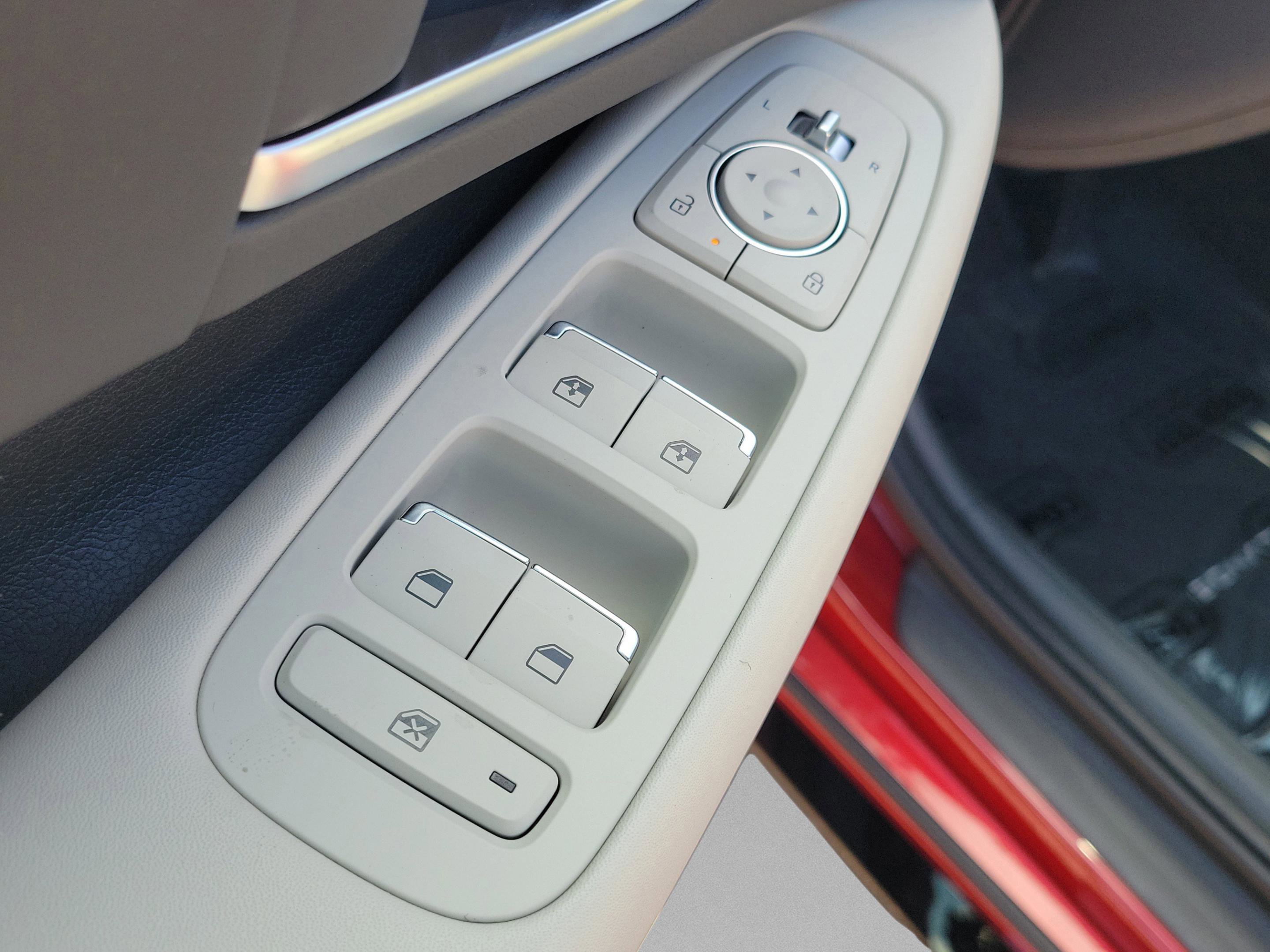 New 2026 Hyundai Sonata SEL FWD image 25