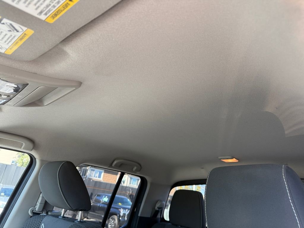 Used 2015 Nissan Frontier PRO-4X image 29