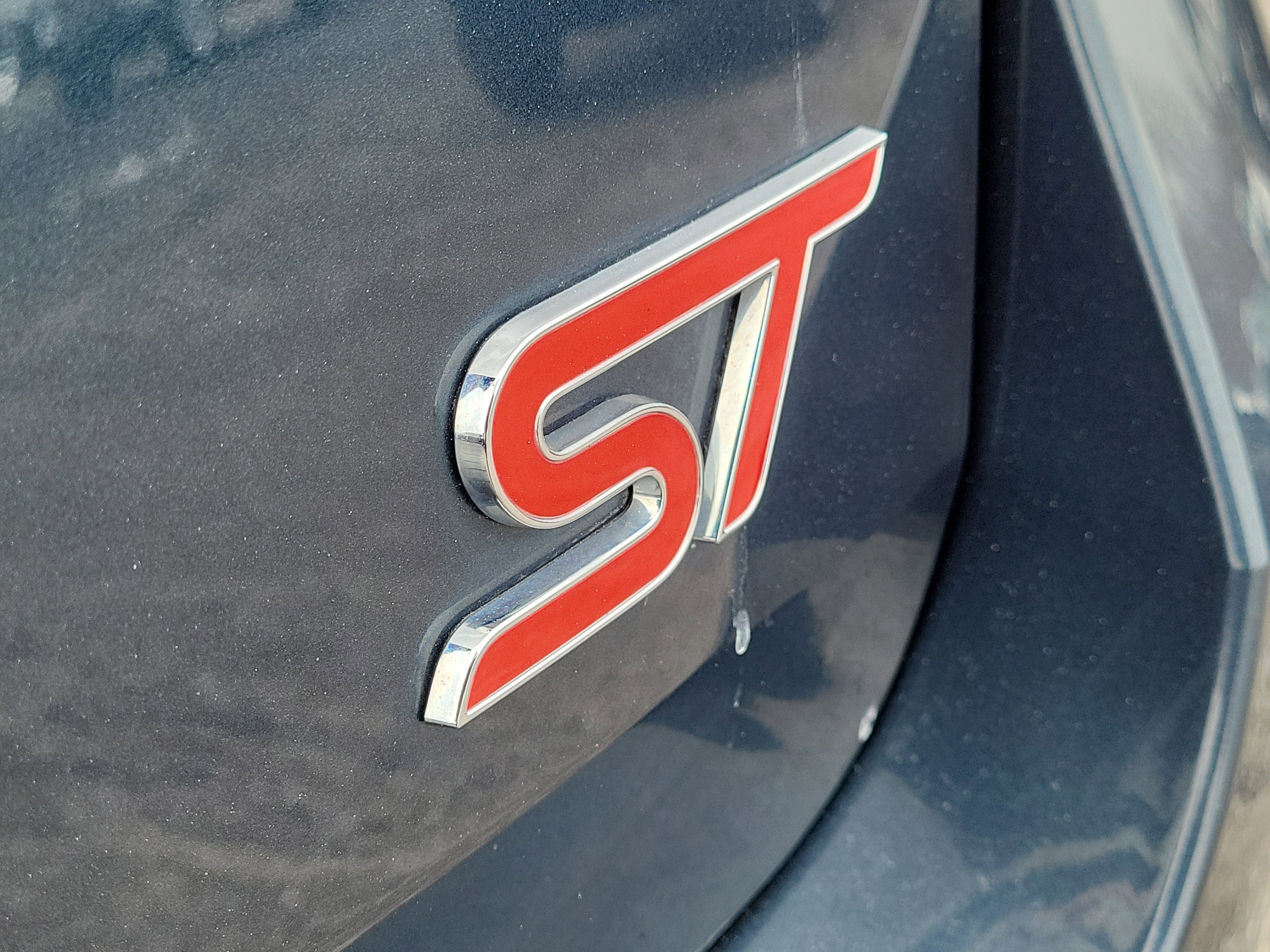 Certified 2022 Ford Explorer ST w/ Equipment Group 401A image 6