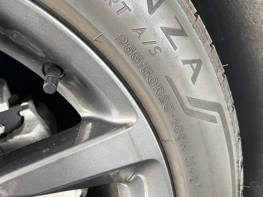 Used 2023 Acura MDX A-Spec image 12