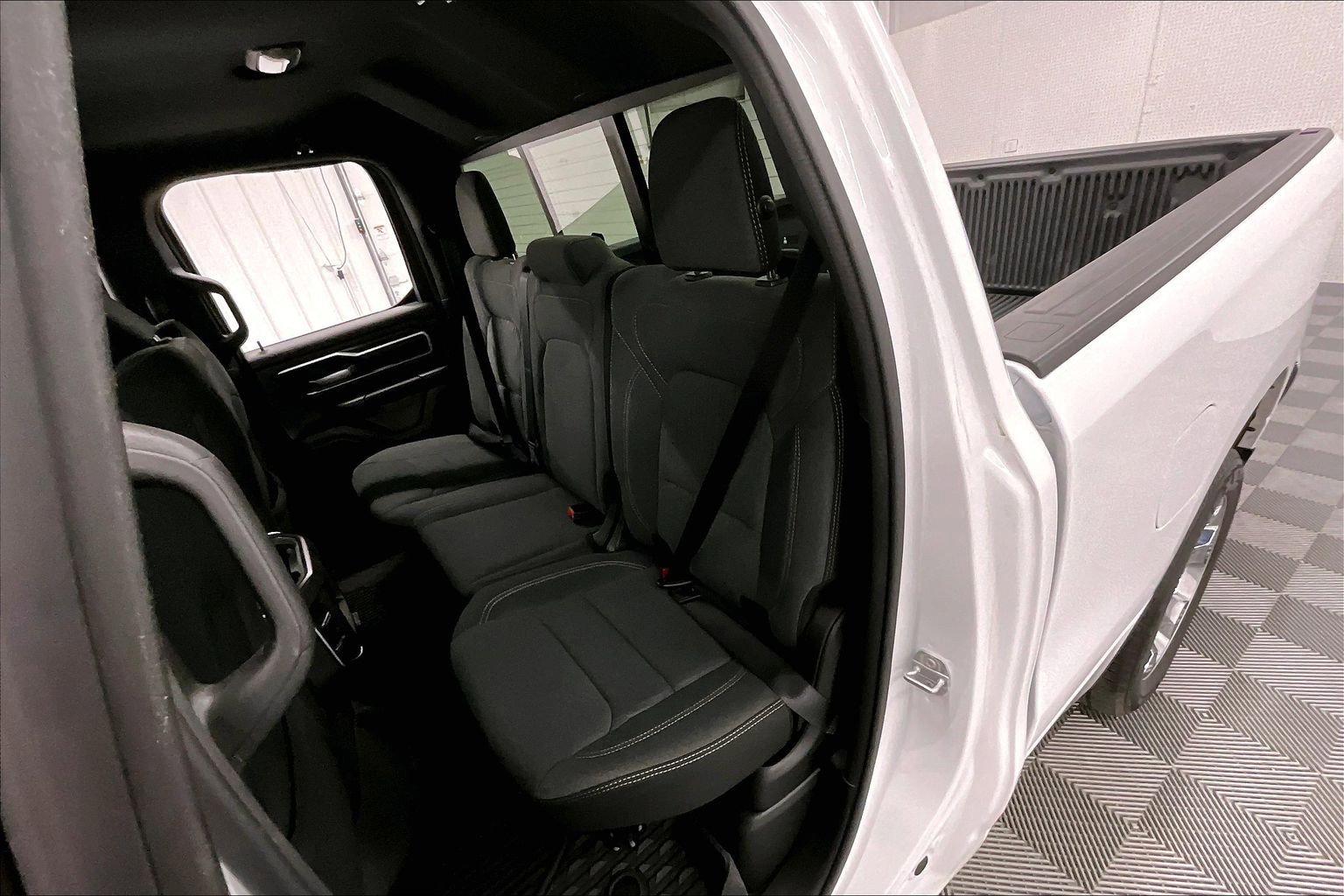 Used 2022 RAM 1500 Big Horn AWD/4WD image 24