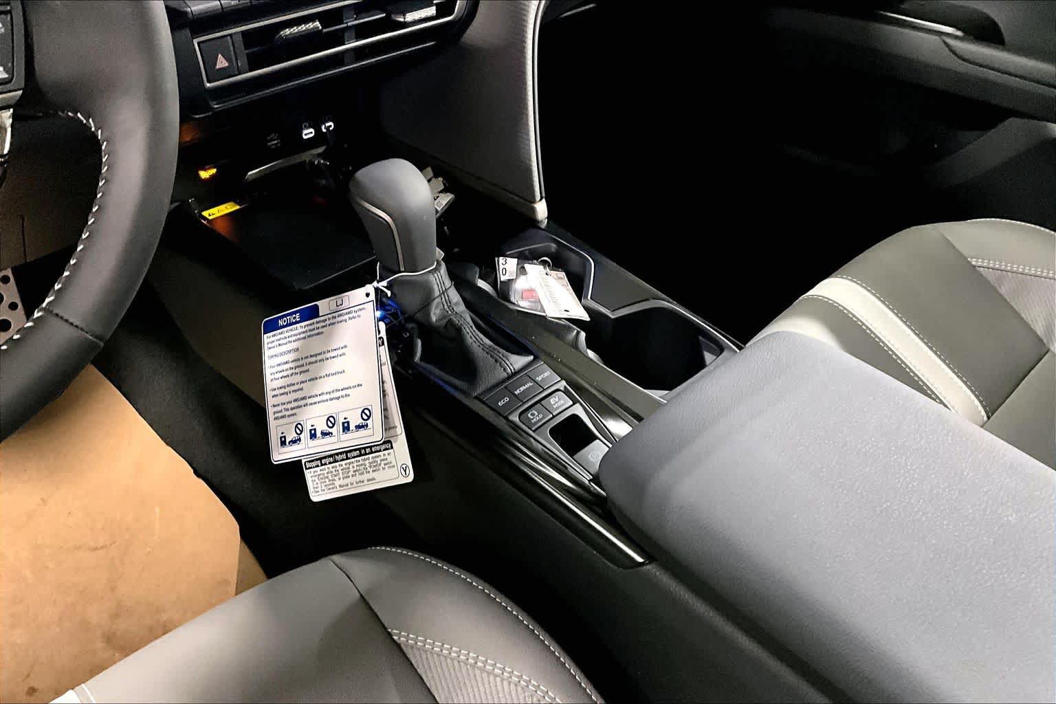 New 2026 Toyota Camry SE AWD/4WD image 7