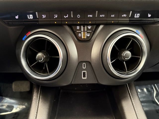 Used 2025 Chevrolet Blazer LT image 37