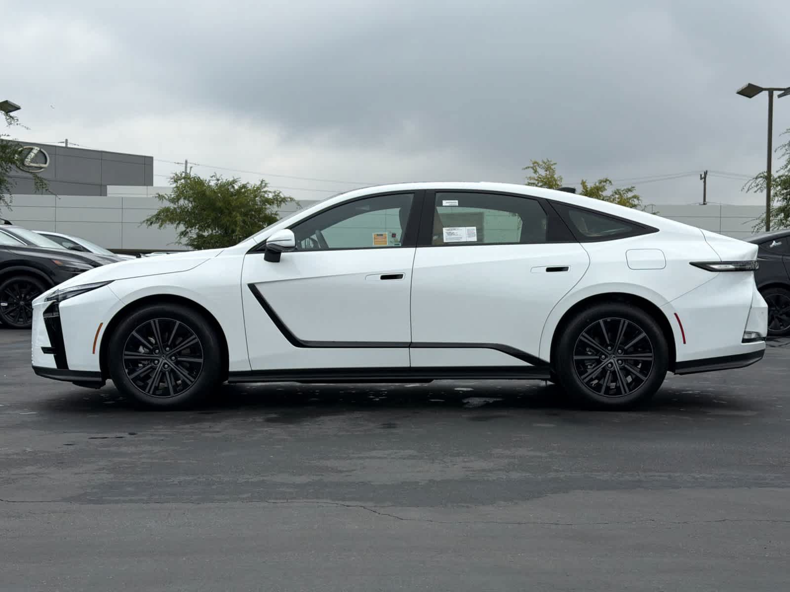 New 2026 Lexus ES 350h w/ Convenience Package FWD image 9