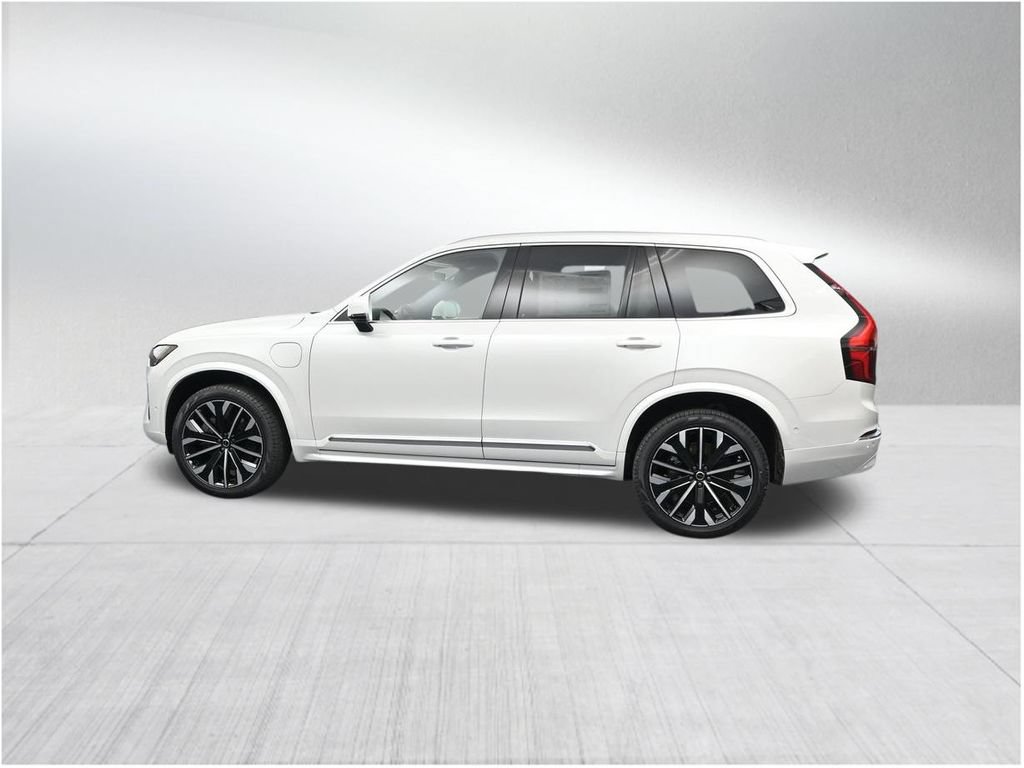New 2026 Volvo XC90 T8 Plus AWD/4WD image 2
