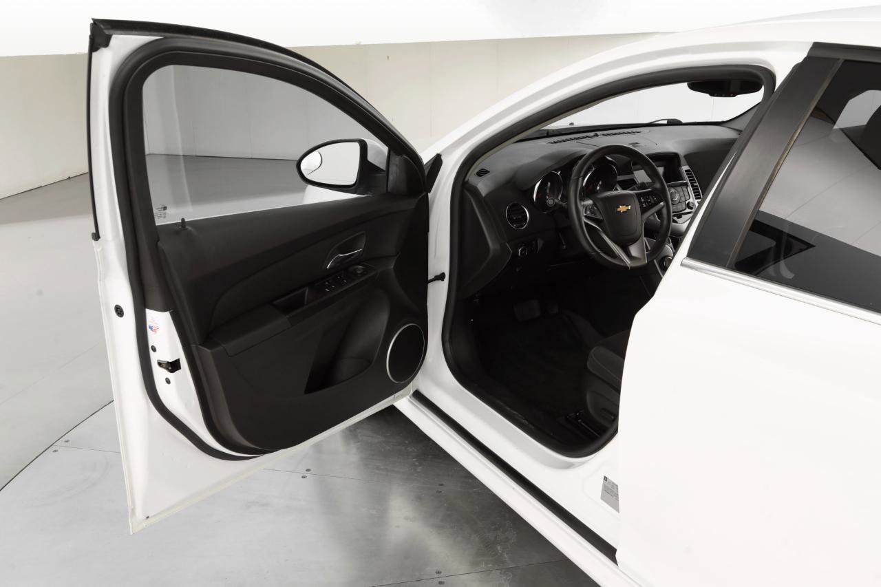Used 2012 Chevrolet Cruze LT w/ RS Package image 10