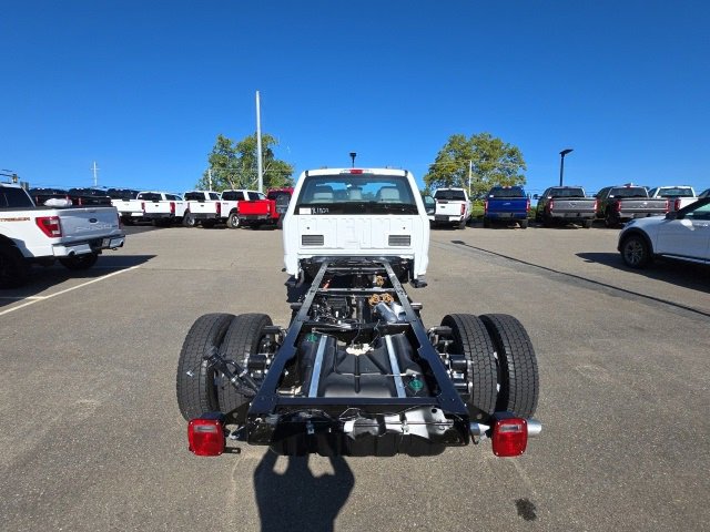 New 2026 Ford F550 4x4 Regular Cab Super Duty image 4