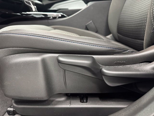 Used 2024 Chevrolet Trax LT FWD image 10