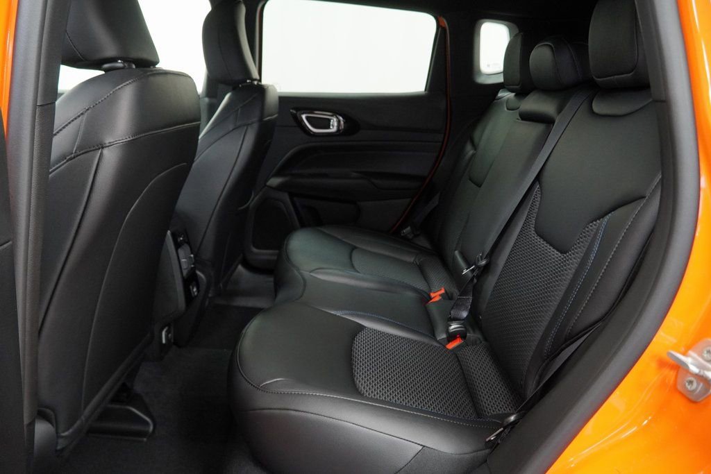 New 2026 Jeep Compass Latitude image 19