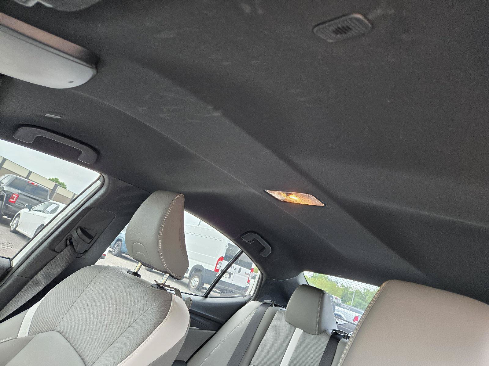 Used 2025 Toyota Camry SE w/ Convenience Package FWD image 16