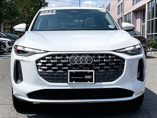 Certified 2025 Audi Q5 Premium w/ Convenience Package AWD/4WD image 10