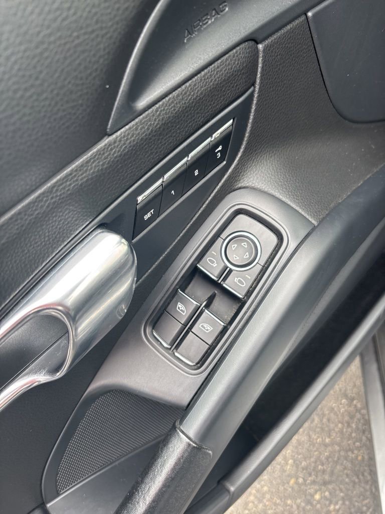 Used 2013 Porsche Boxster S image 10