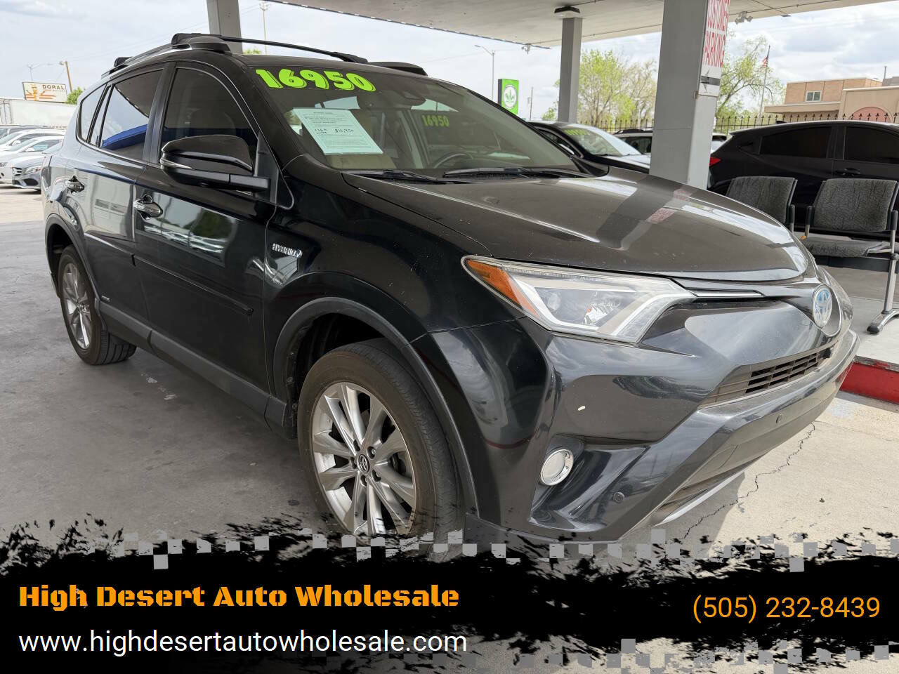 Used 2018 Toyota RAV4 Limited w/ Advanced Technology Package image 1