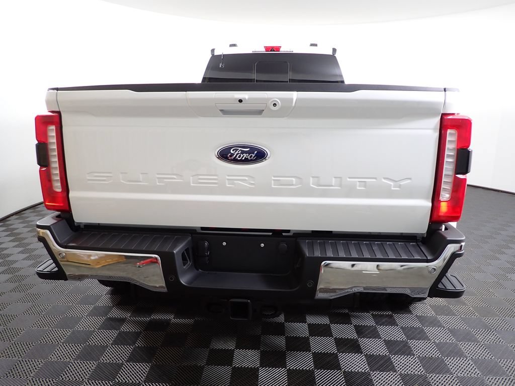 Used 2026 Ford F450 Lariat w/ Lariat Ultimate Package AWD/4WD image 16