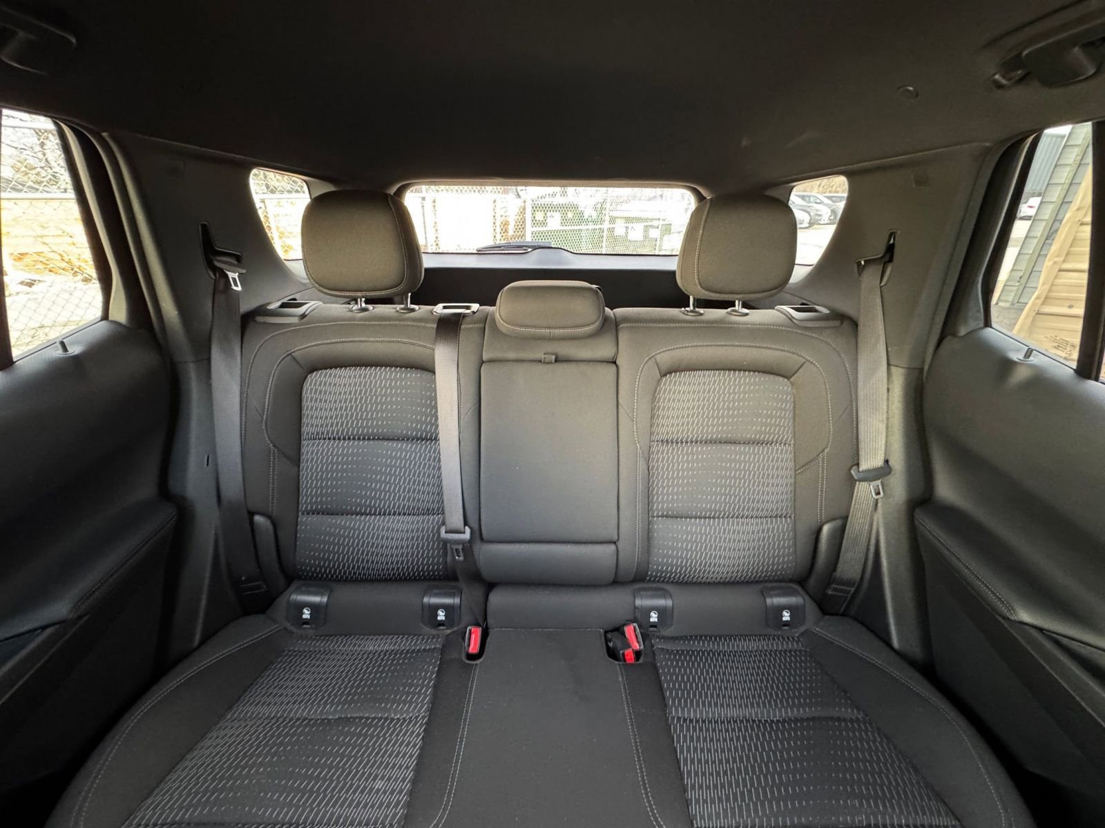 Used 2025 Chevrolet Equinox LT image 37