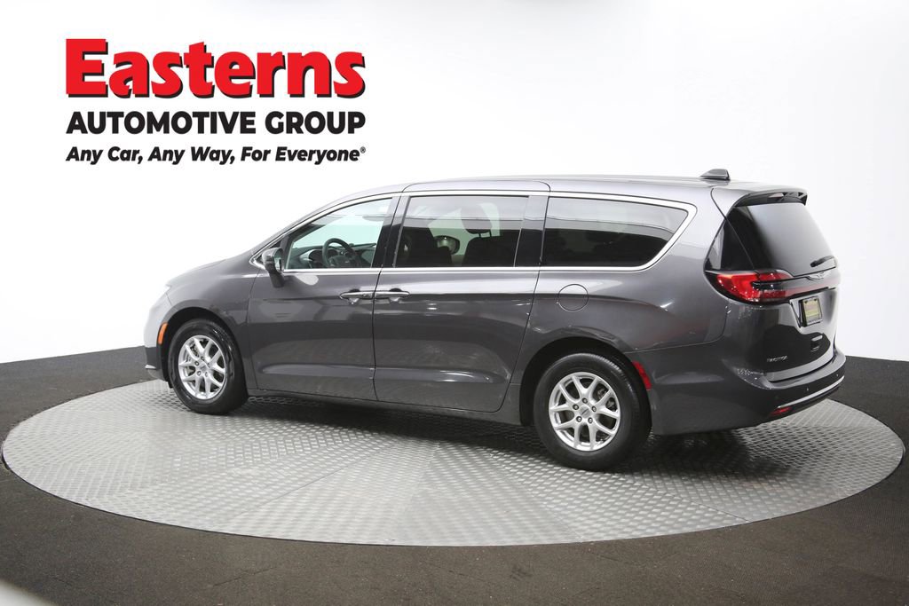 Used 2023 Chrysler Pacifica Touring-L FWD image 65