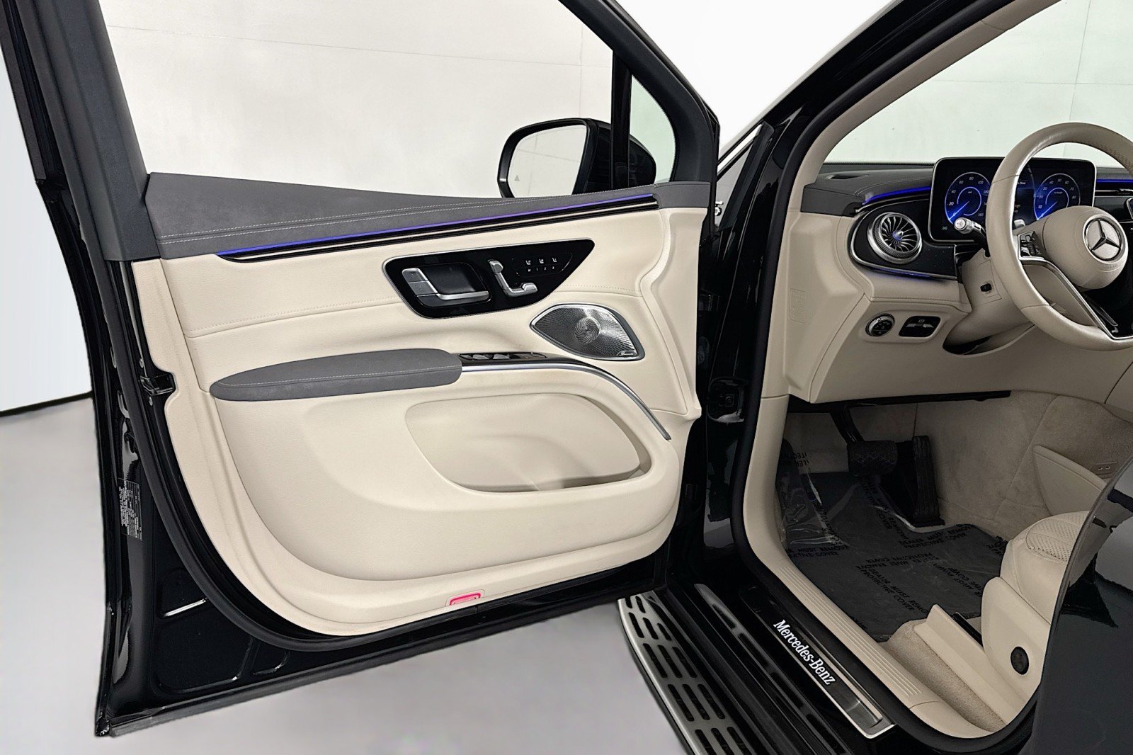 Certified 2023 Mercedes-Benz EQS 450+ 4MATIC SUV image 21