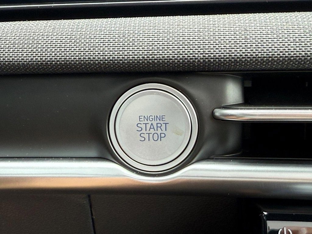 New 2025 Hyundai Santa Cruz Limited image 11