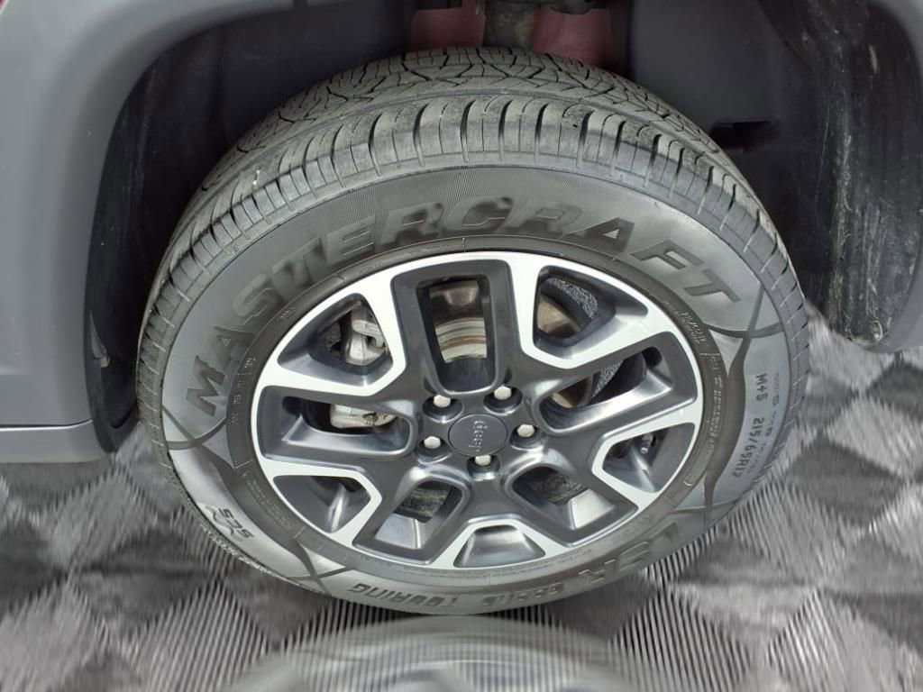 Used 2020 Jeep Compass Trailhawk image 19