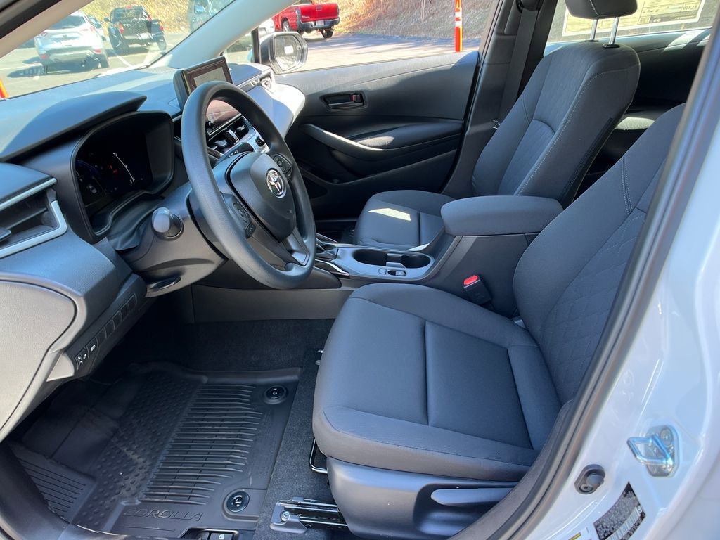 New 2026 Toyota Corolla LE FWD image 9