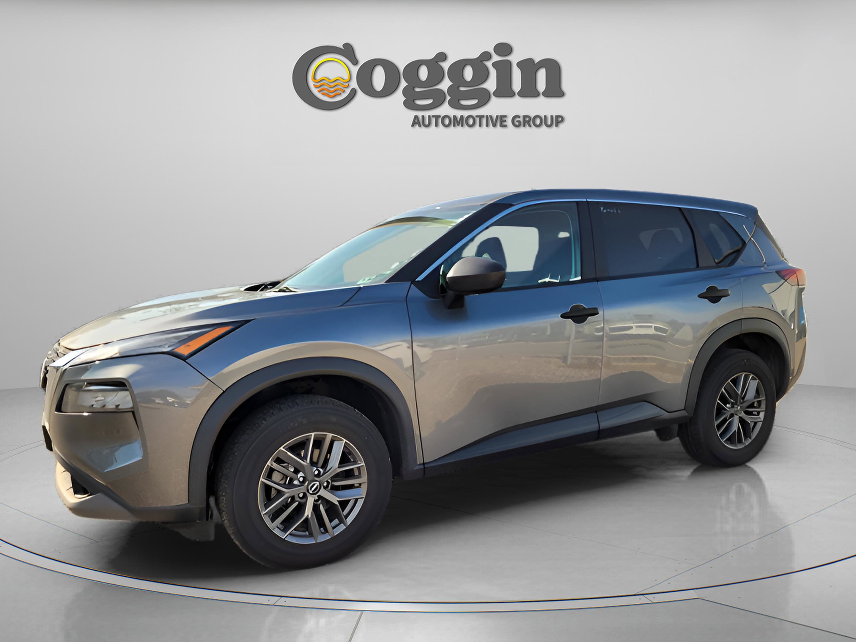 Used 2023 Nissan Rogue S image 4