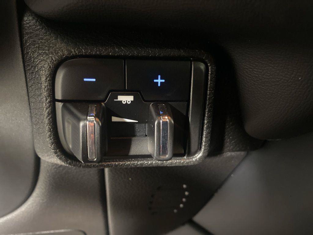 Used 2025 Dodge Durango R/T AWD/4WD image 11
